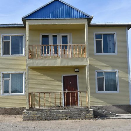 Bulbul Jamak Travel Hostel Ölgij Exteriör bild