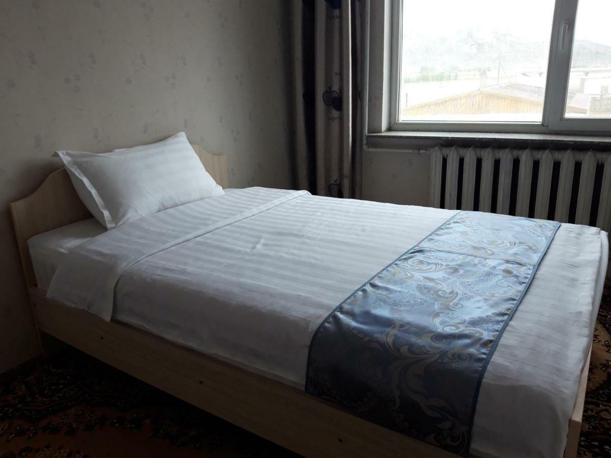 Bulbul Jamak Travel Hostel Ölgij Exteriör bild